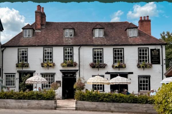 The Running Horses Hotell Mickleham Exteriör bild