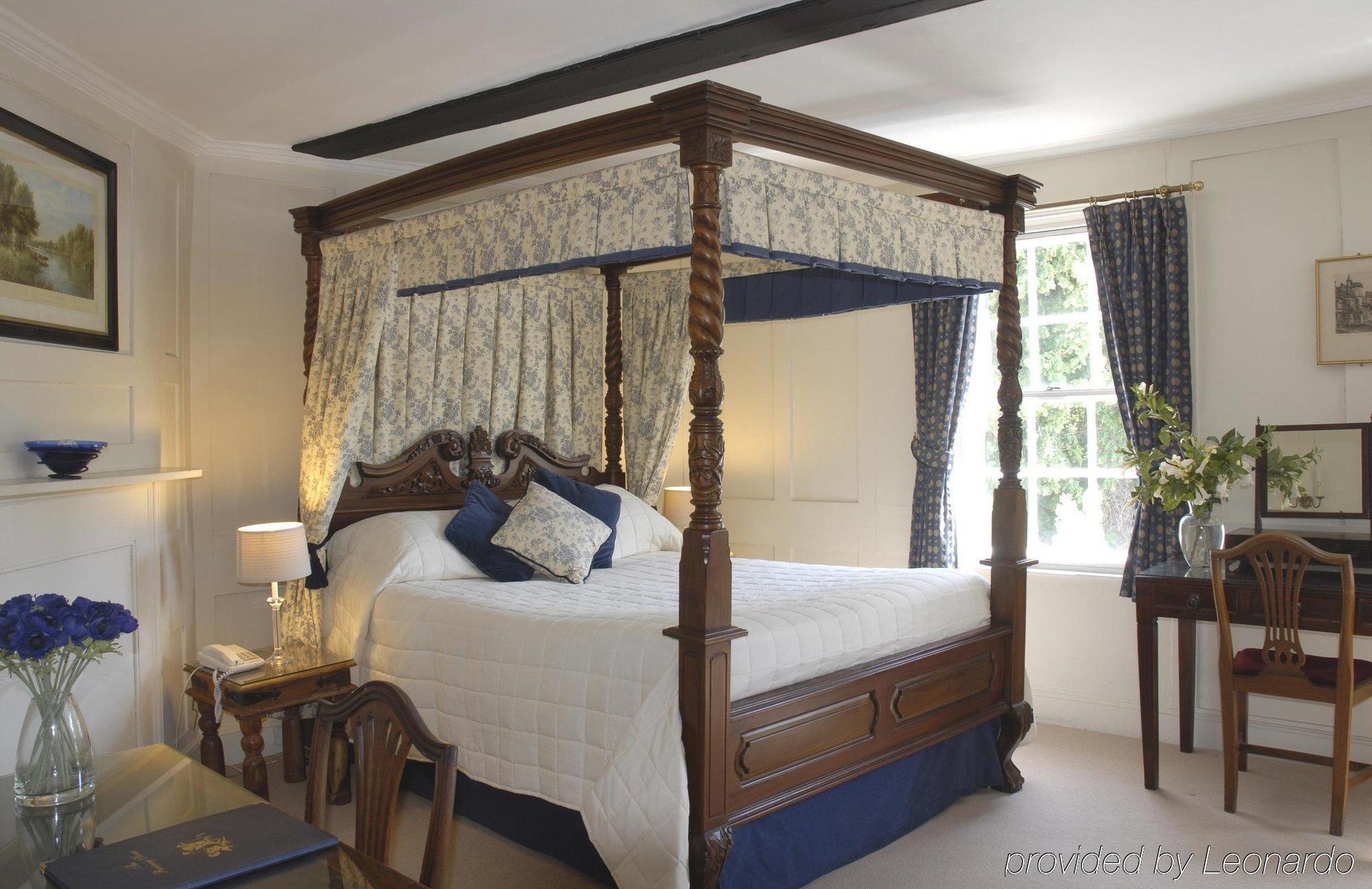 The Running Horses Hotell Mickleham Rum bild