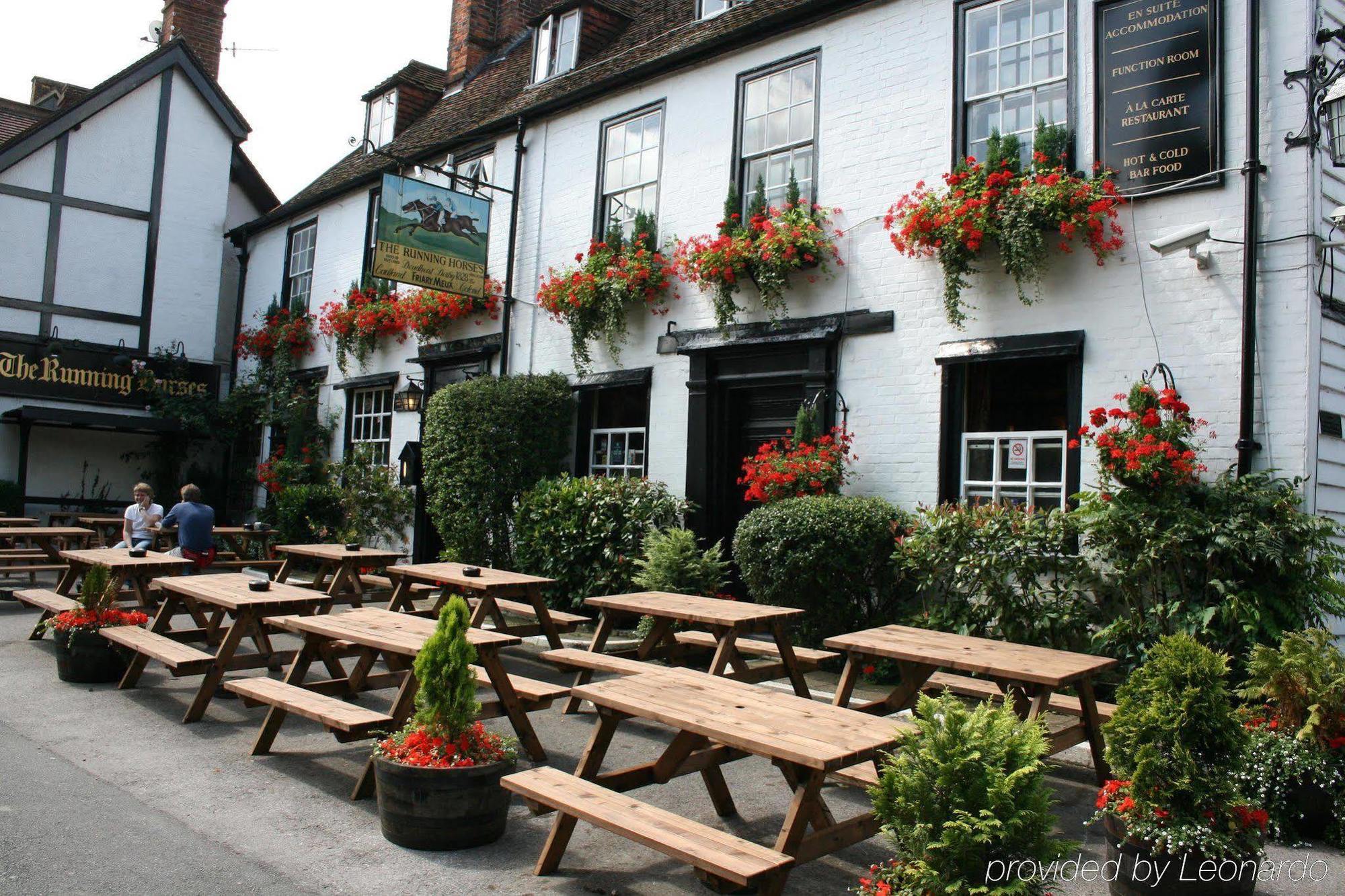 The Running Horses Hotell Mickleham Restaurang bild